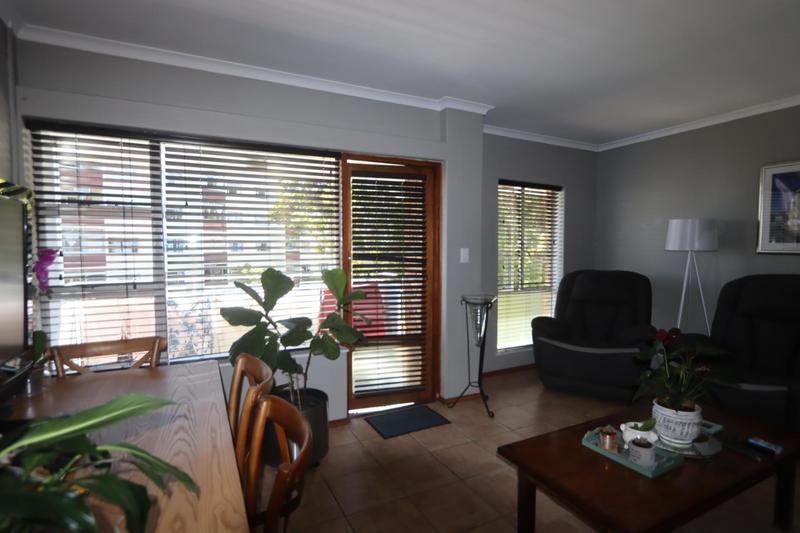 2 Bedroom Property for Sale in Claremont Western Cape